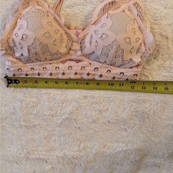 Pink Lily Blush Pink Lace Bralette Size Large - Boho Smocked Back - Picture 6 of 6